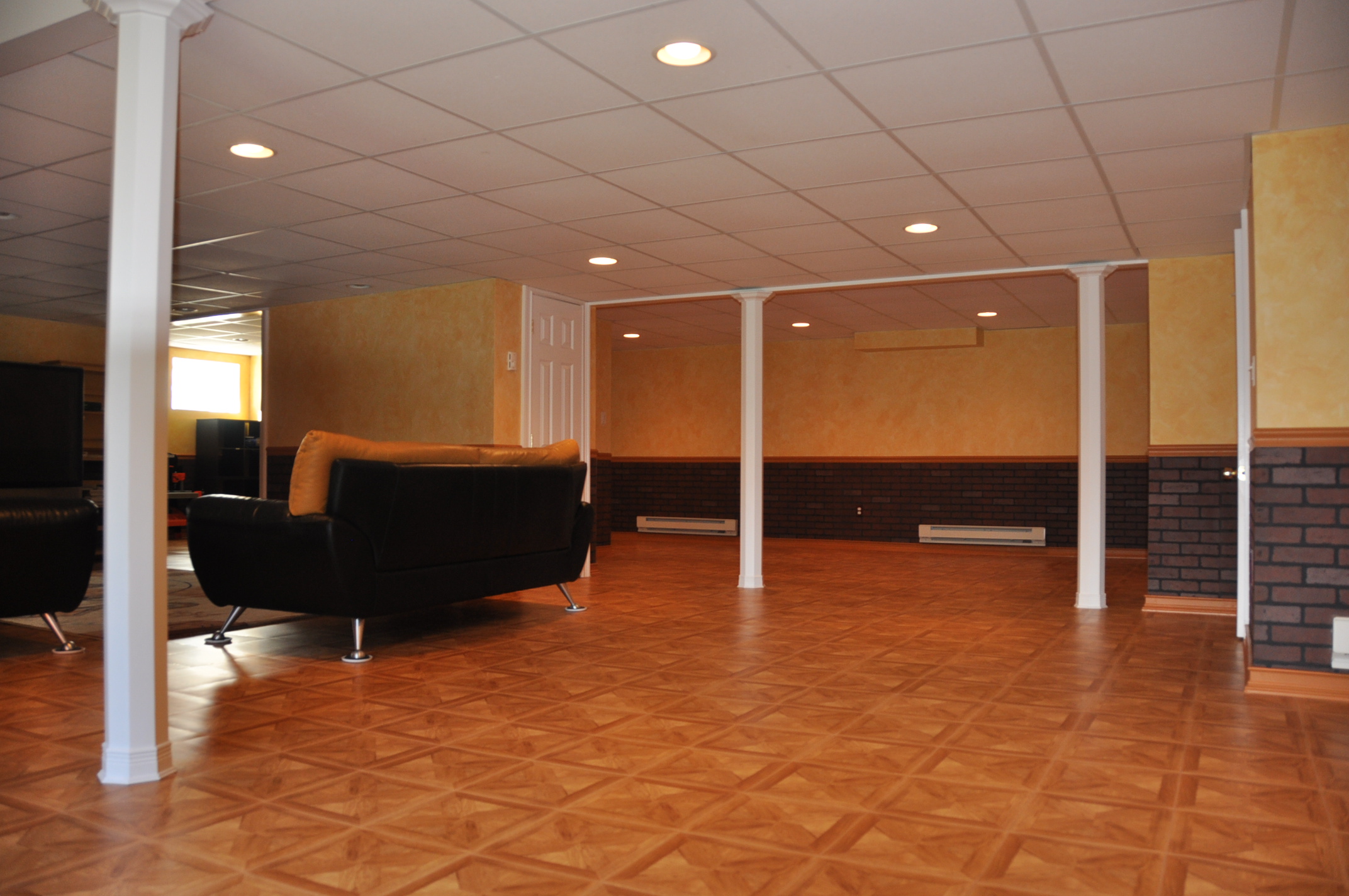 Showcase Vinyl and Dance Tiles - Coverdeck Systems
